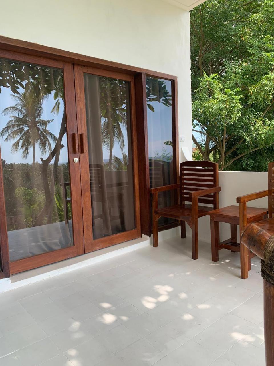 Lombok Coconut Hotel Mangsit Exteriör bild